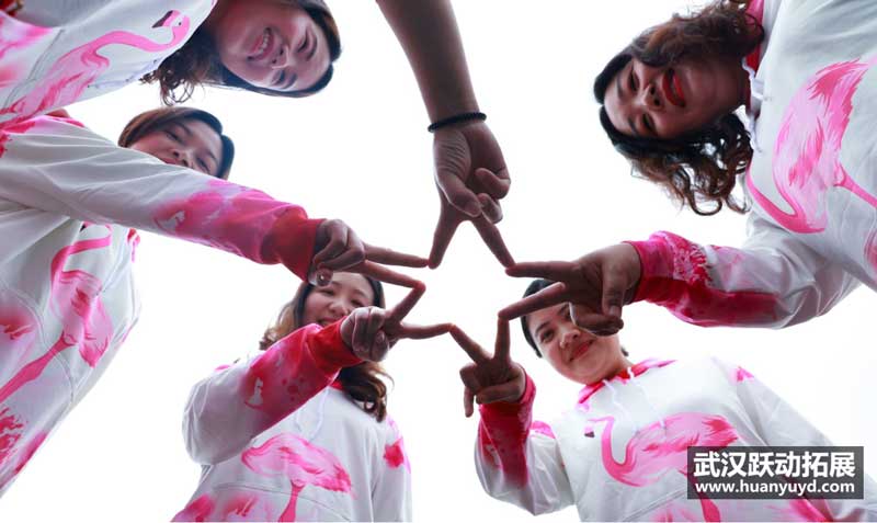 武漢輕工業(yè)大學(xué)同學(xué)聚會(huì) 武漢輕工業(yè)大學(xué)同學(xué)聚會(huì)